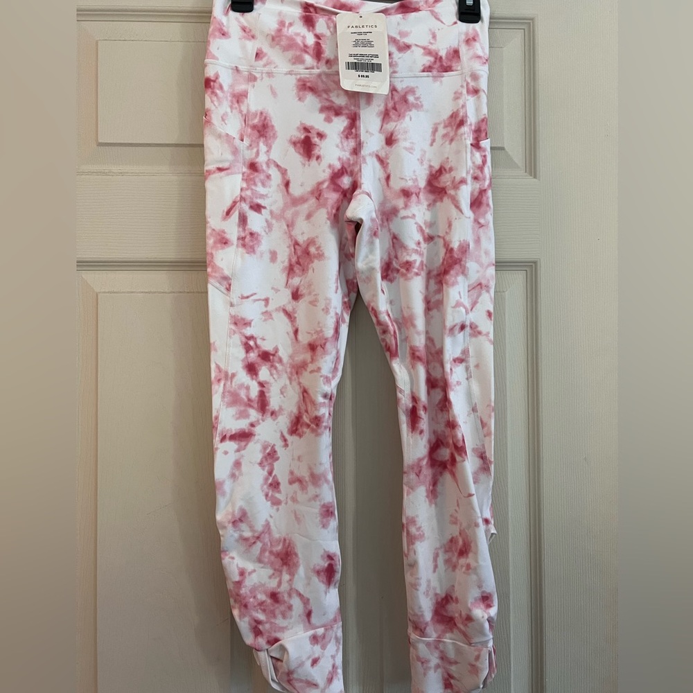 Fabletics Oasis High-Waisted Twist 7/8